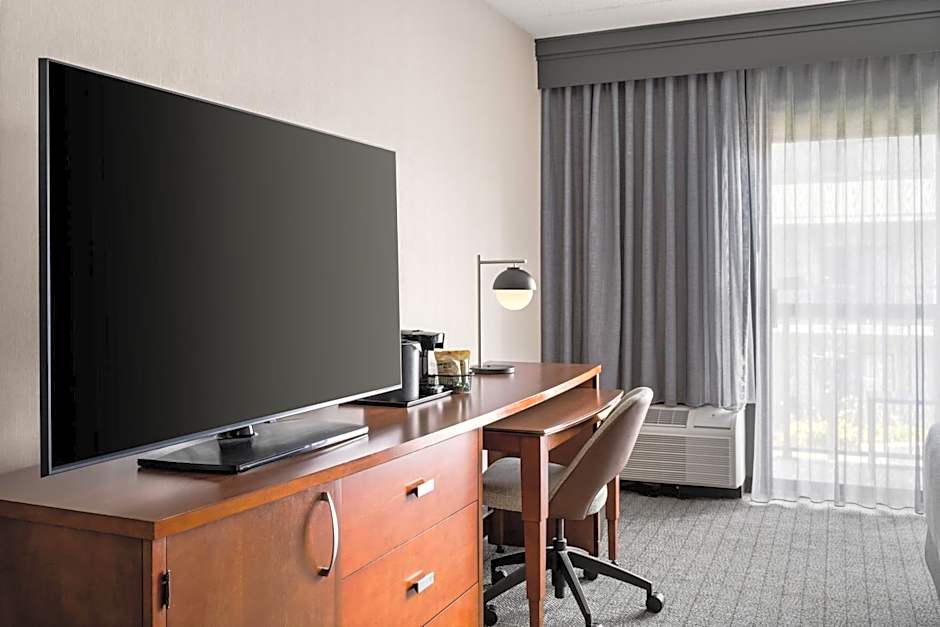Courtyard By Marriott Detroit Livonia