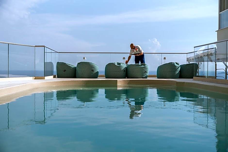 Hotel Eden Roc Suites