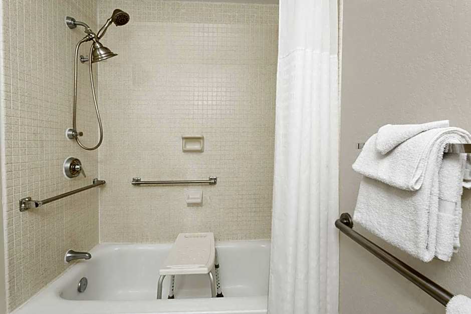 Howard Johnson by Wyndham Vero Beach / Downtown