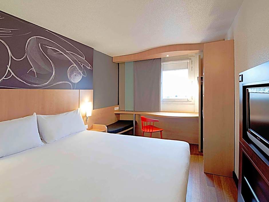 ibis Orly Chevilly Tram 7