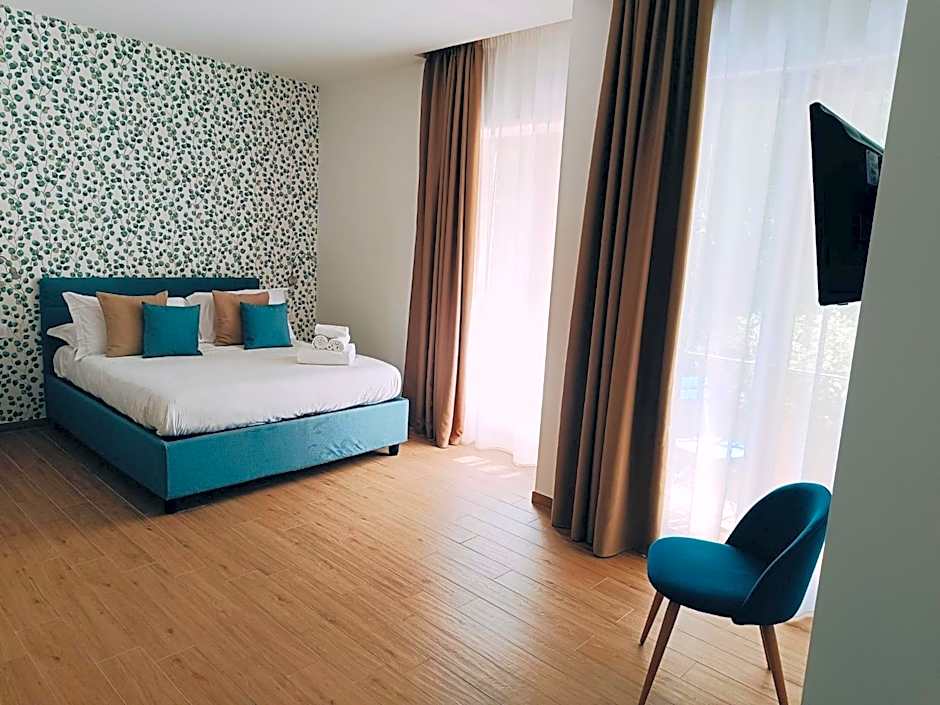 Photo 1 of 2 of Triple Room
