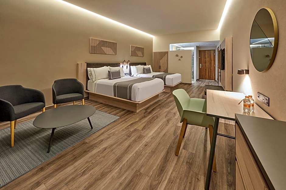 City Express Plus by Marriott San Luis Potosí