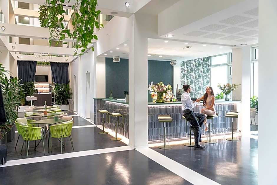 MO.OM Hotel