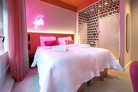 Double room with balcony House of orange