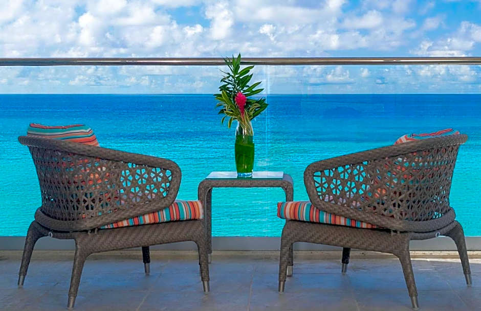 Sea Breeze Beach House All Inclusive by Ocean Hotels