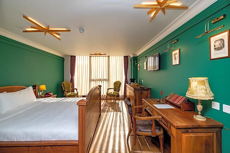 Limehouse Library Hotel