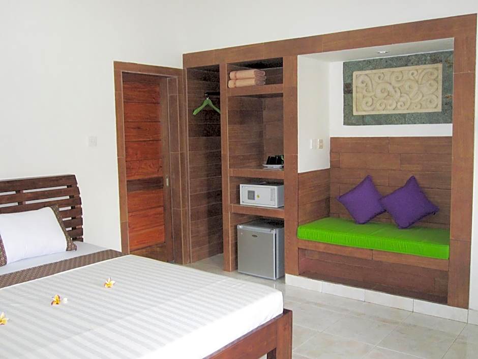 Galang Kangin Bungalows