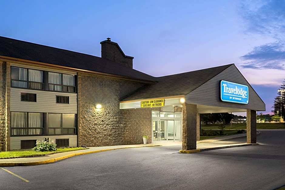 Travelodge by Wyndham Barrie