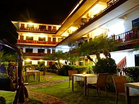 Namkhong Riverside Hotel