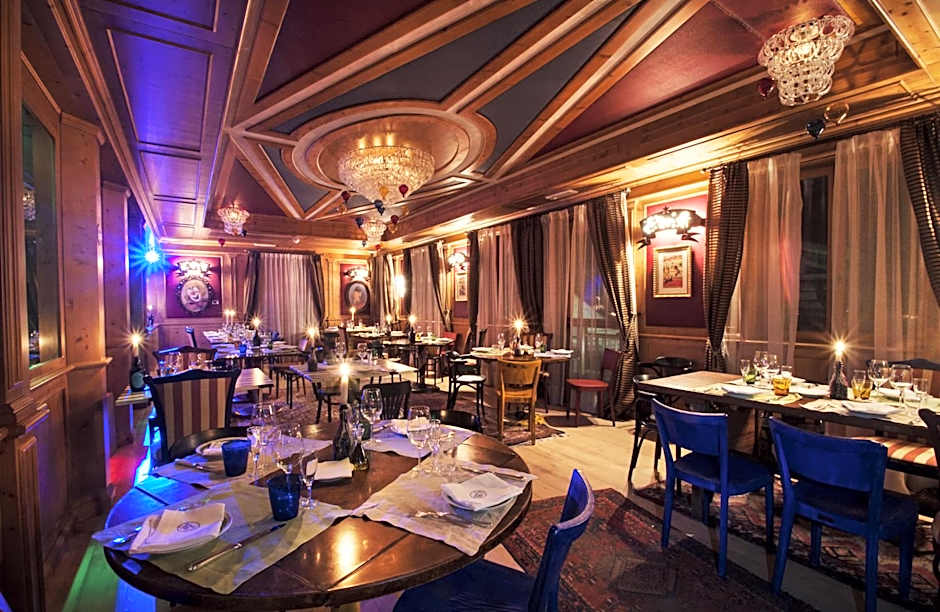 Cristal Palace Hotel