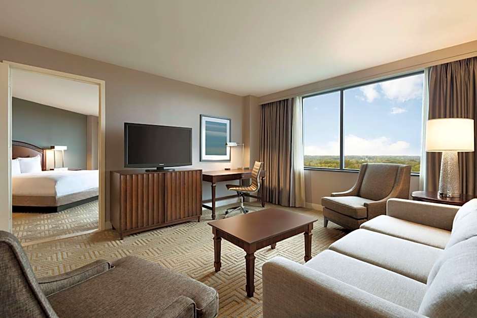 Hilton East Brunswick