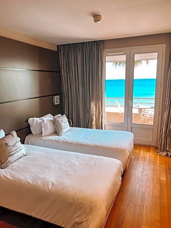 Executive Twin Room with Sea View