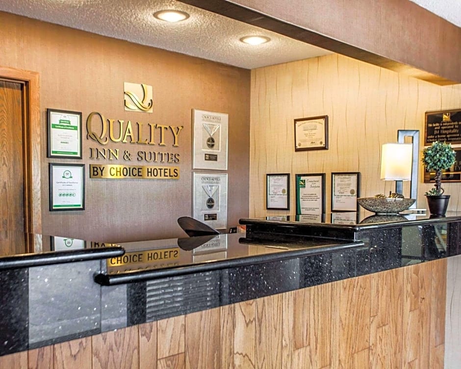 Quality Inn & Suites Davenport