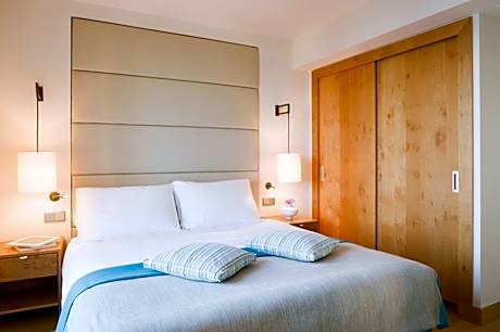 2-Bedroom Residence Seaview