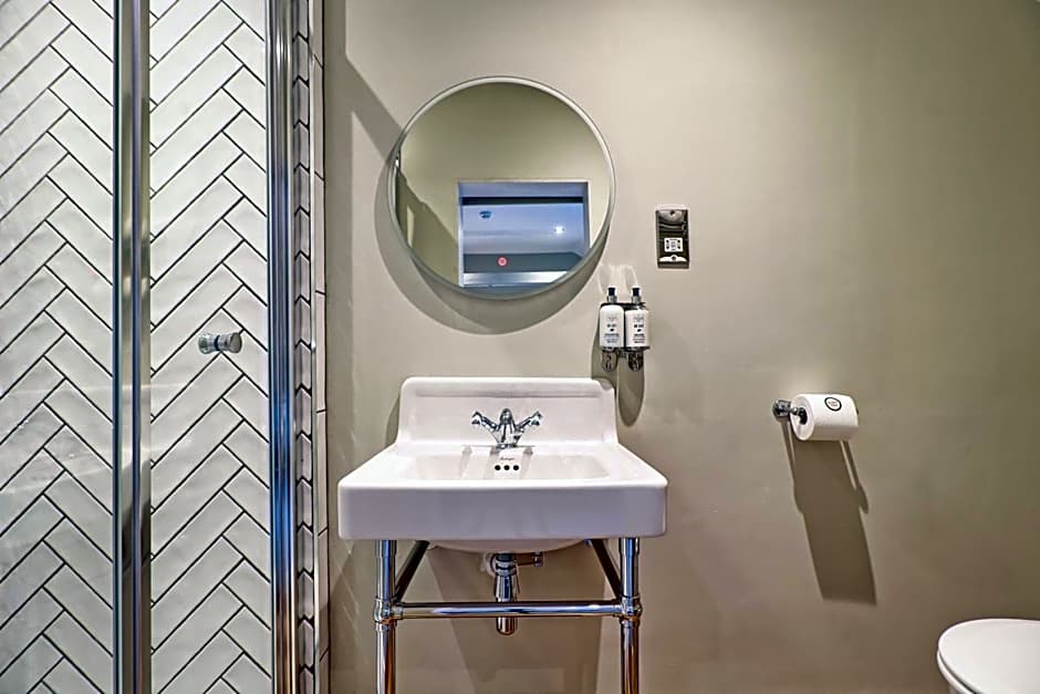 Noble Goose Rooms