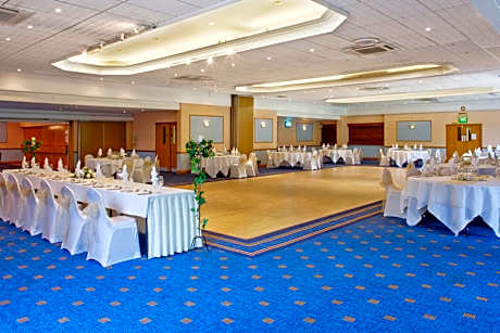 Holiday Inn Newport By IHG