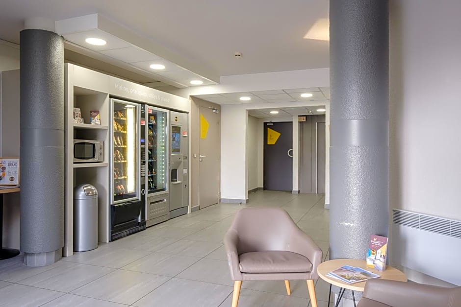 B&B HOTEL Calais Centre St Pierre