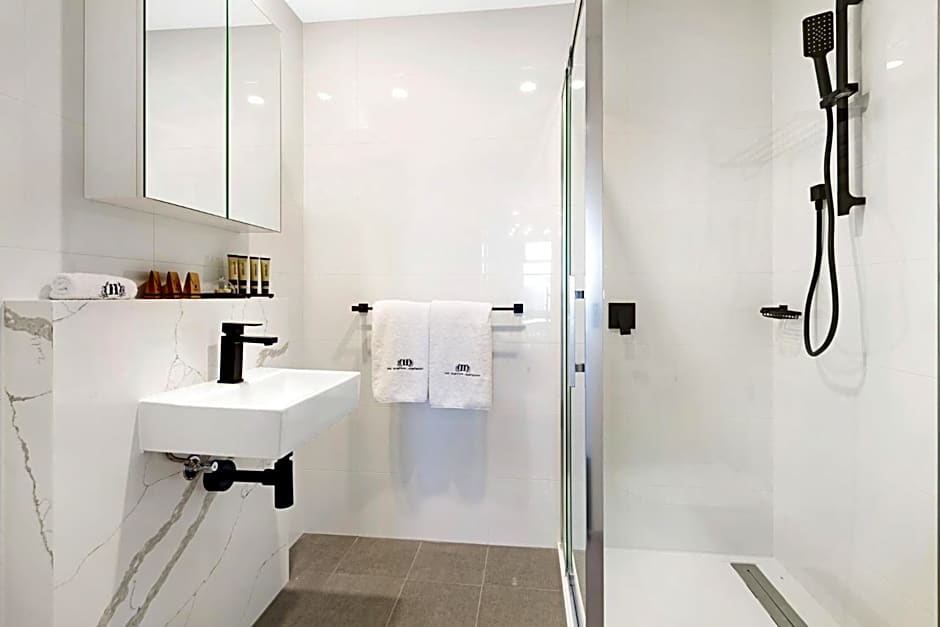 The Hamptons Apartments - St Kilda