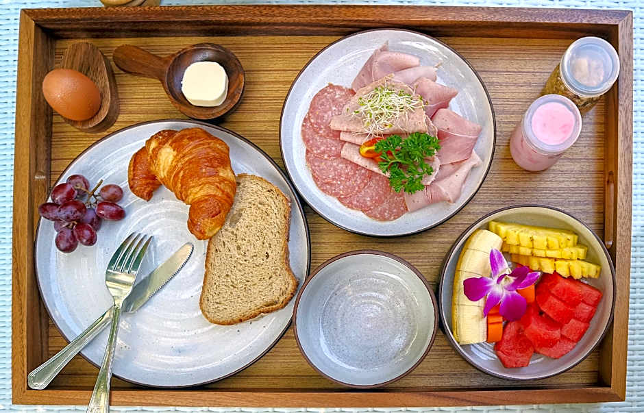 The Lokal Hotel Phuket