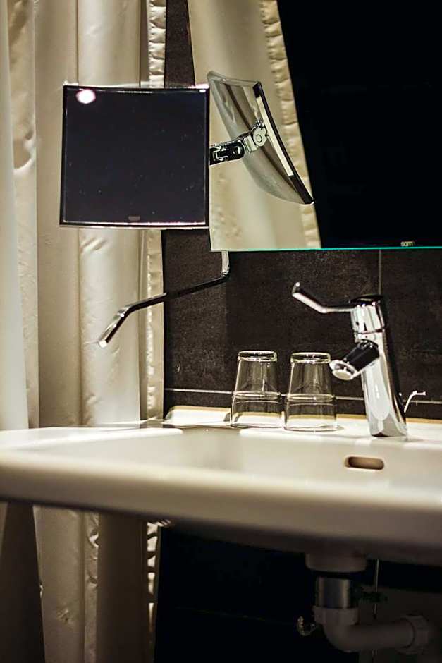 Hotel Goldene Traube - by Neugart