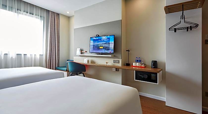 Holiday Inn Express Nanjing Xuanwu Lake By IHG