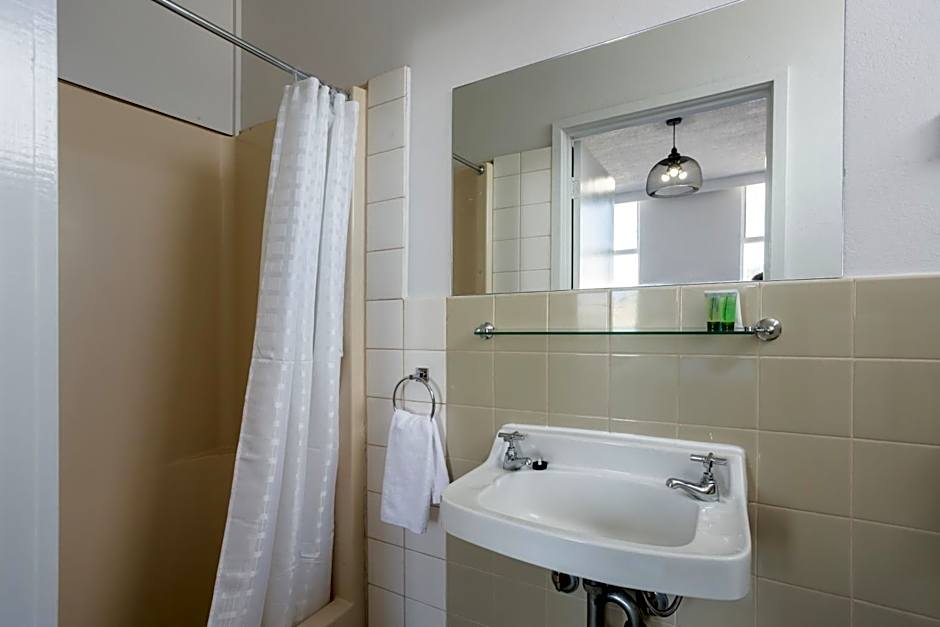 Nightcap at Emerald Star Hotel