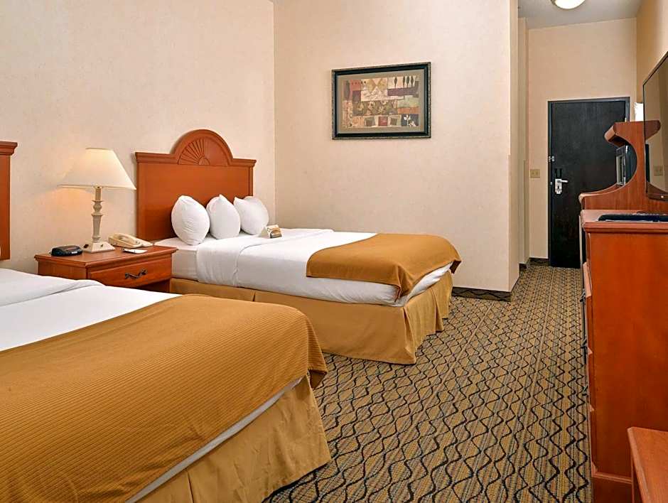 Quality Inn & Suites Jefferson City