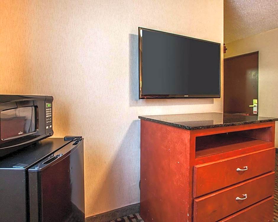 Rodeway Inn Paterson Great Falls Park Area