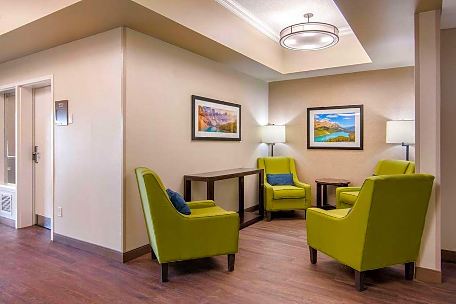 Comfort Inn & Suites