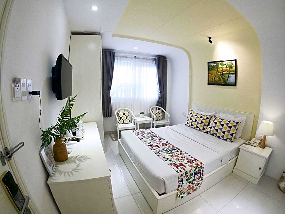 Dinh Phat Hotel