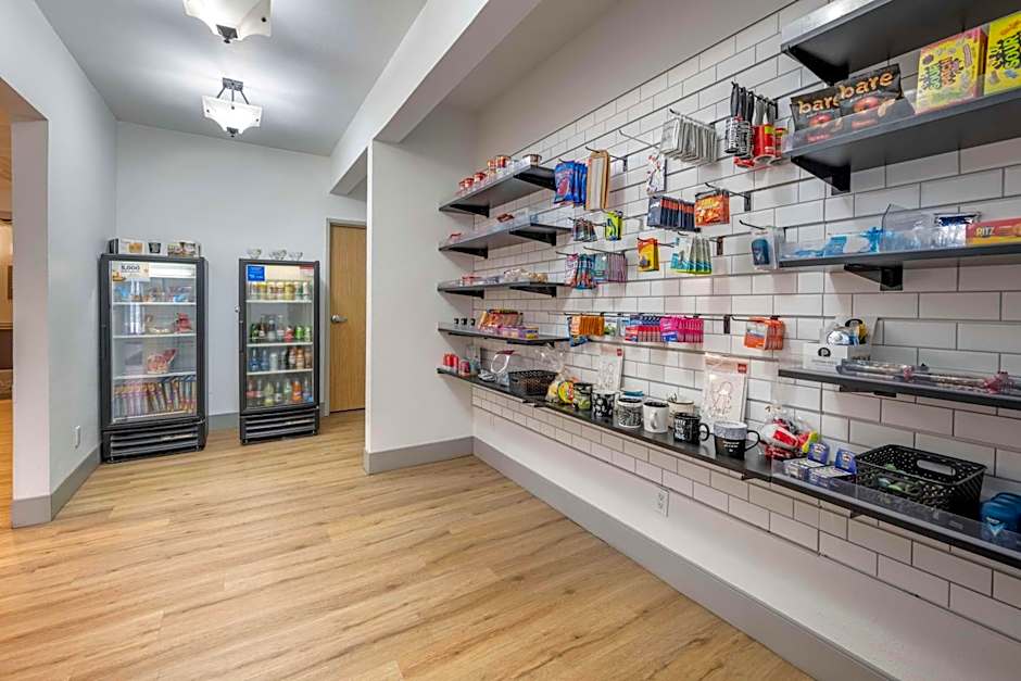 Best Western Plus Peppertree Airport Inn