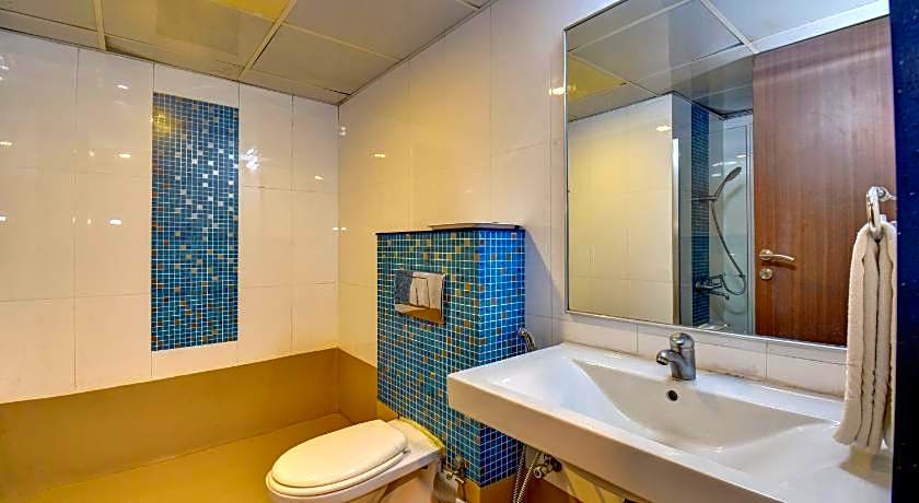 Hotel Lotus Ivy Studios Near Pune Airport