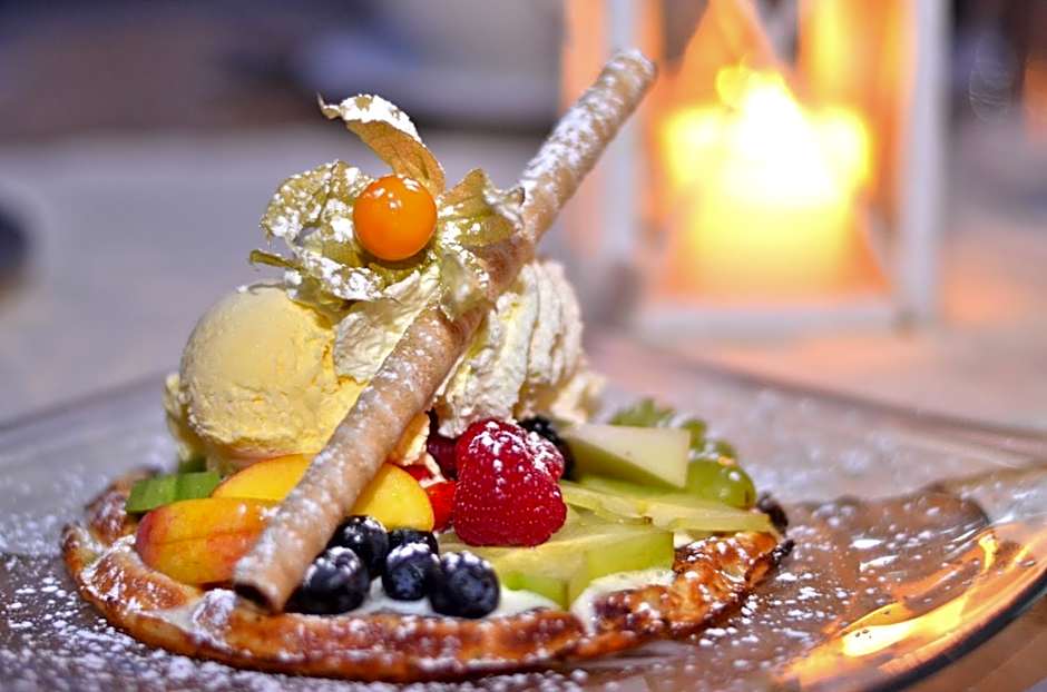 G.H. Knoll "Proellhofer" Cafe Bar Hills