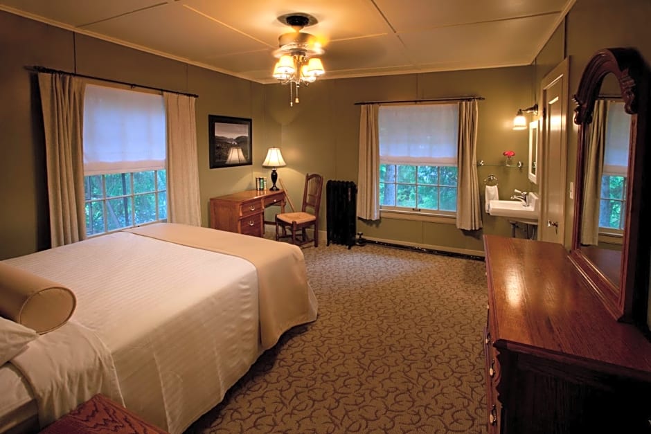 Lake Quinault Lodge