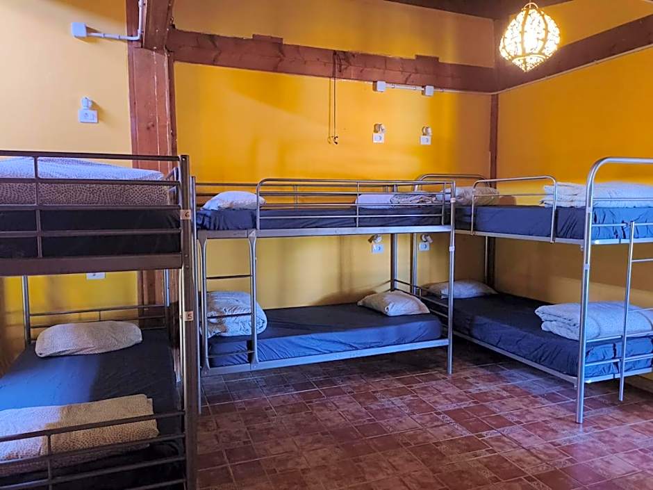 Los Amigos NEST hostel
