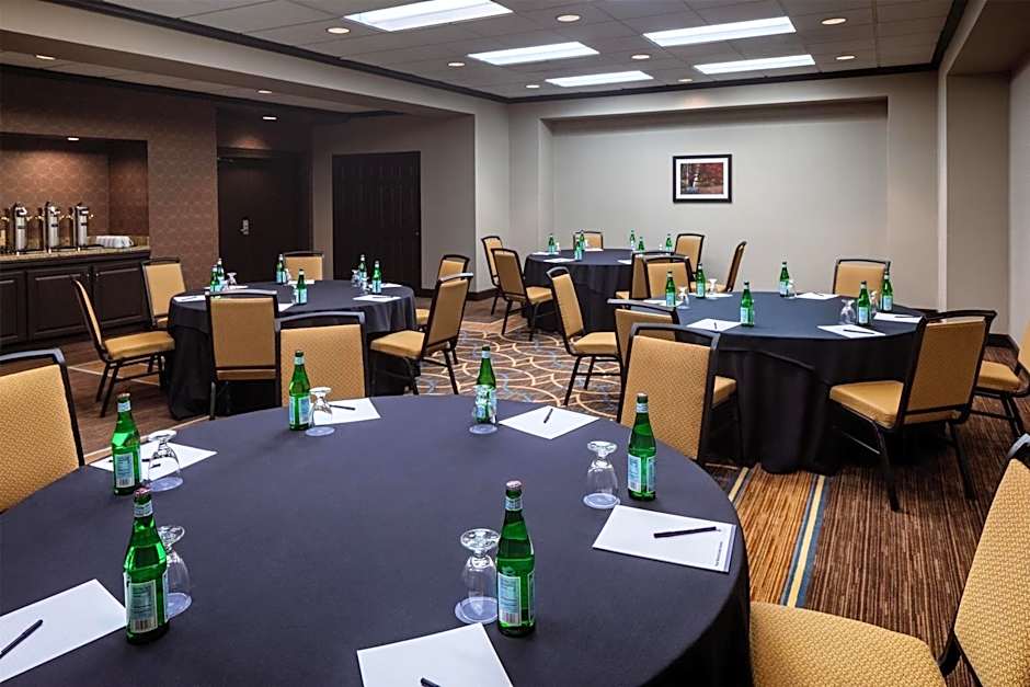 DoubleTree by Hilton Washington DC Silver Spring