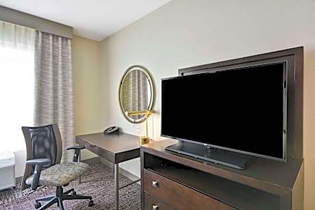 Queen Room with Two Queen Beds - Mobility/Hearing Accessible