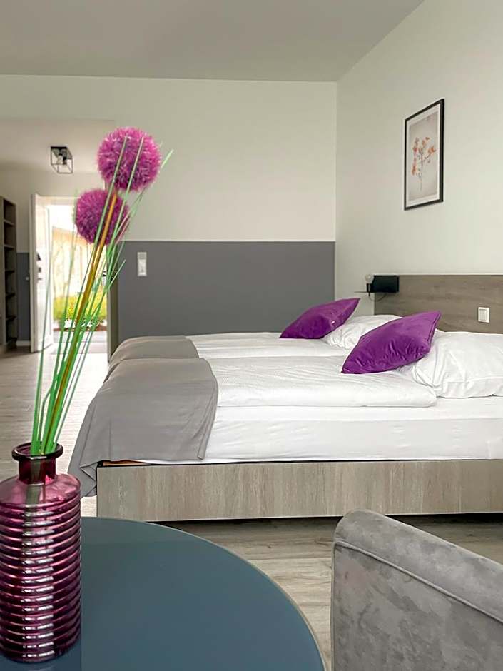 PRIMA Inn HOTEL & HOF NEURUPPIN - digitales & rezeptionsloses Motel