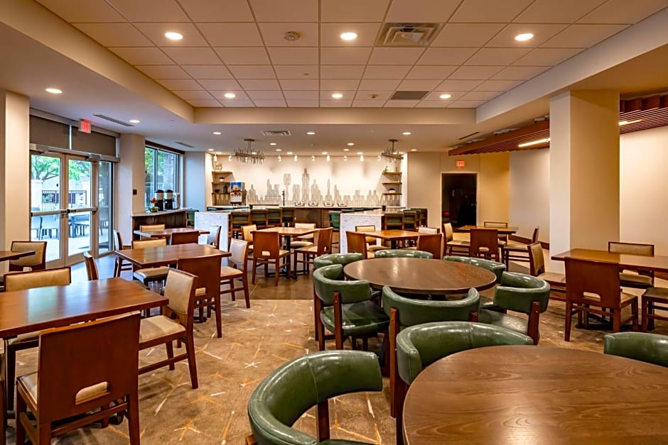 DoubleTree By Hilton Hotel Dallas-Farmers Branch