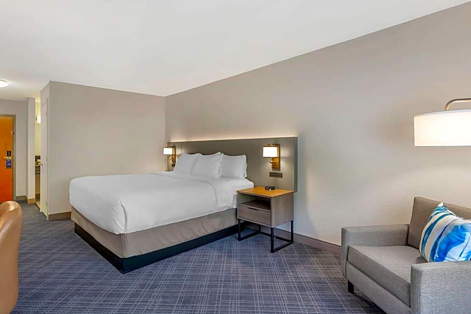 Comfort Inn Huntington near University area