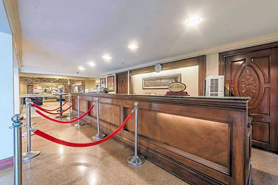 Villa Caceres Hotel