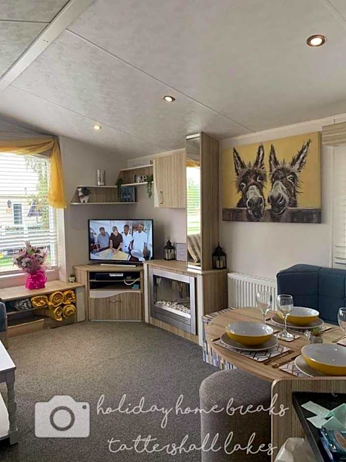 Holiday Home Breaks At Tattershall Lakes