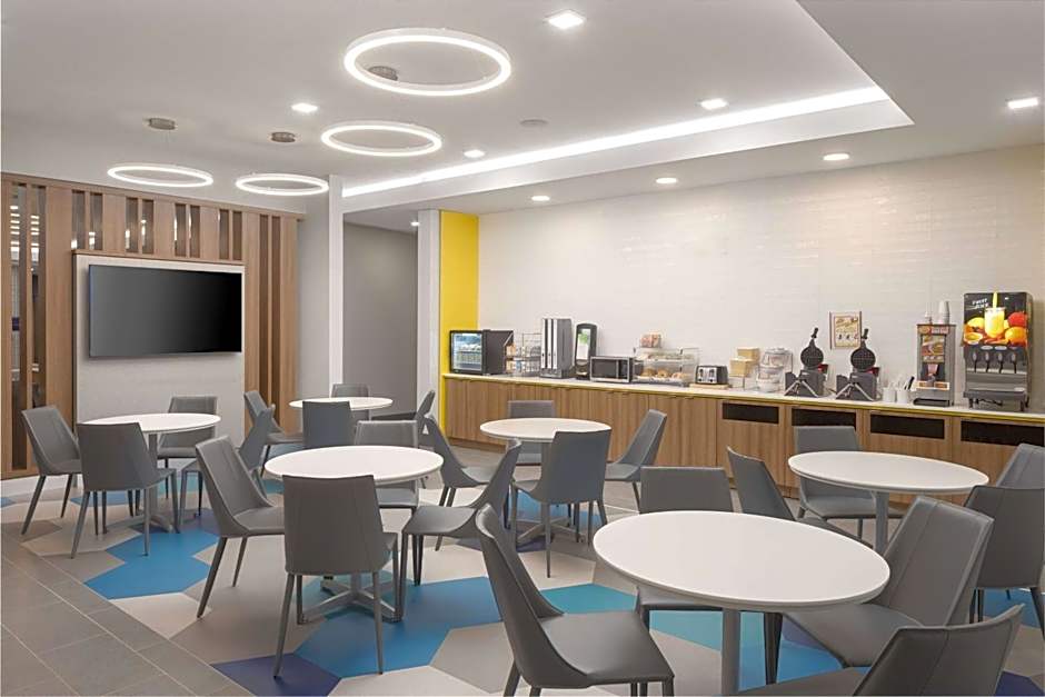 Microtel Inn & Suites by Wyndham Macedon