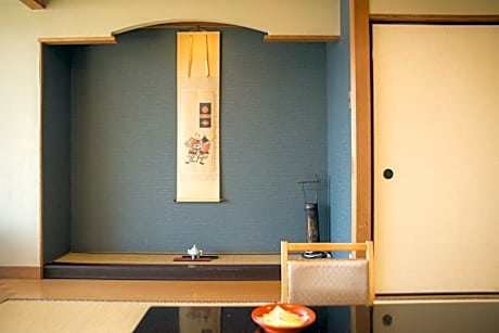 Japanese Style 10 Tatami with Half Board