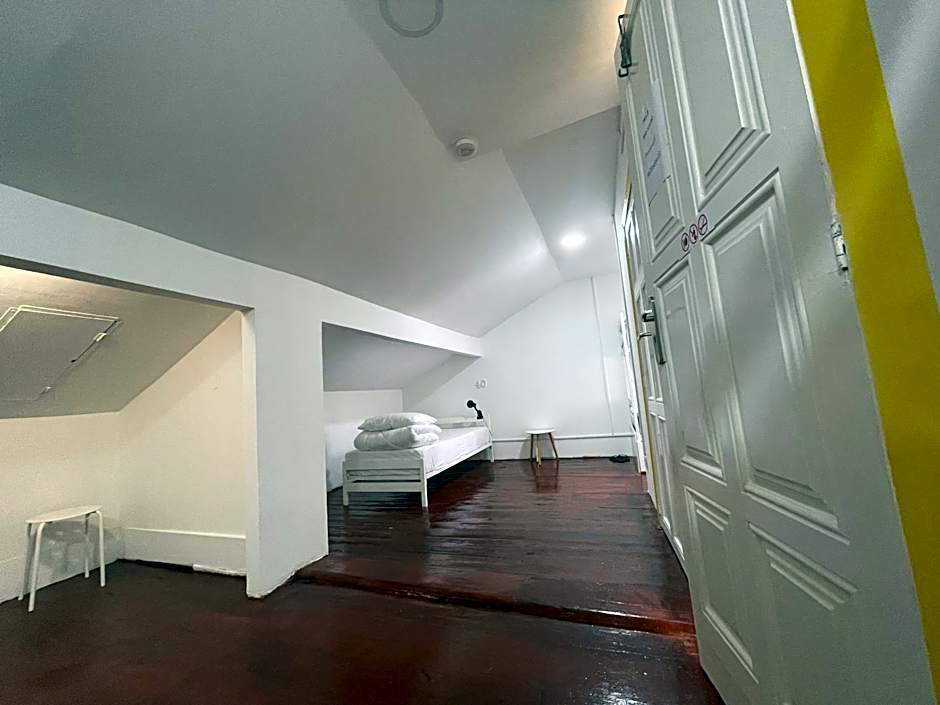 Owls Hostel Ildefonso