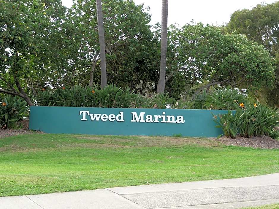 Blue Pelican Motel