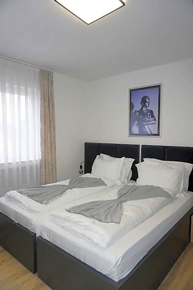 Hotel Dona