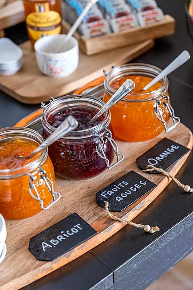 Hôtel La Maison des Croisades - Au pied des Remparts