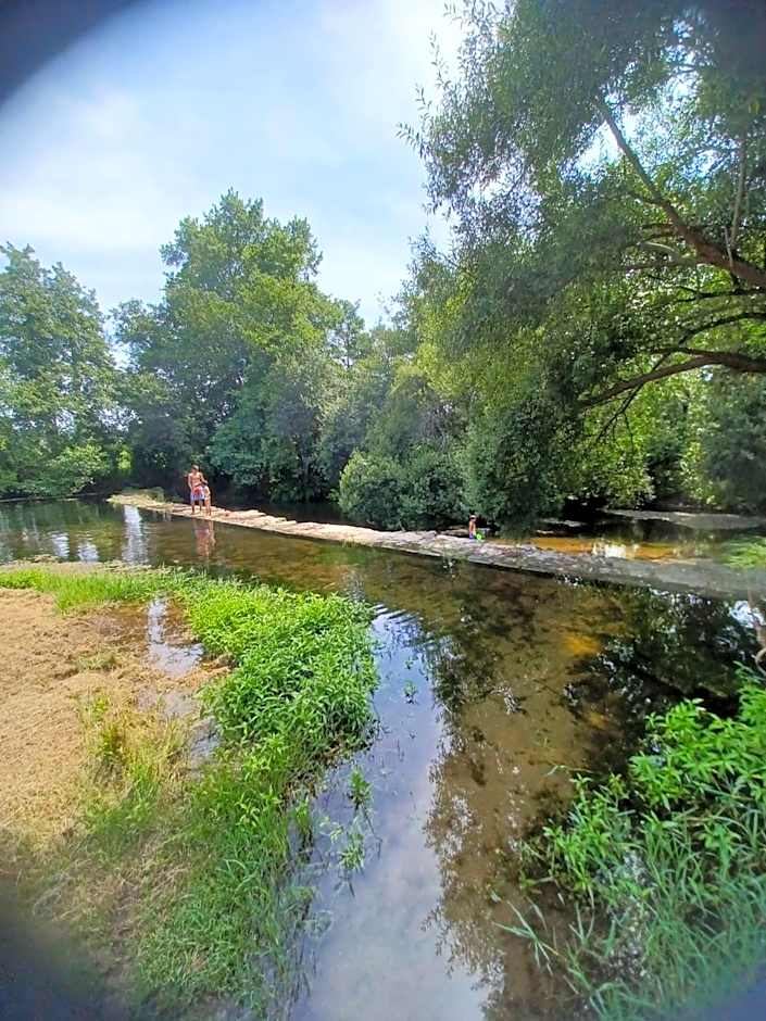 Leonchic - Guest House com Piscina de Água Salgada