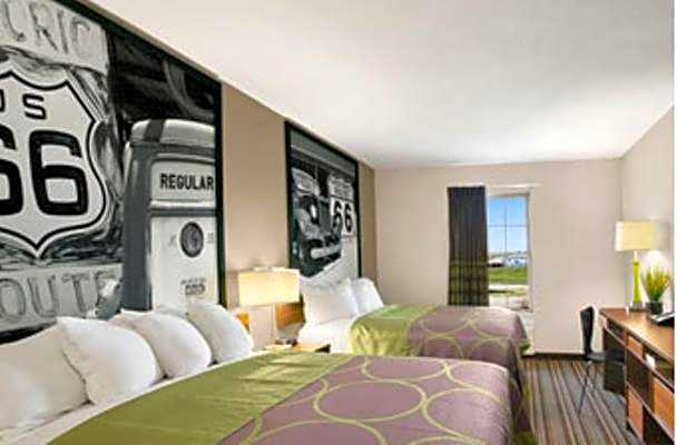 Super 8 by Wyndham Stafford/Springfield Area